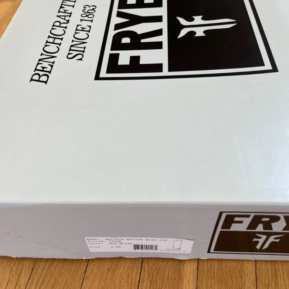 Frye Melissa Button  Back Zip Leather Riding Boots size 6.5 New With Tags - Picture 4 of 5